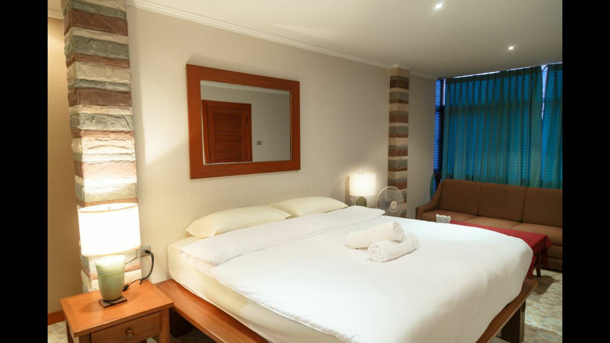 Avenue Beach Hotel Jomtien Beach Exterior foto