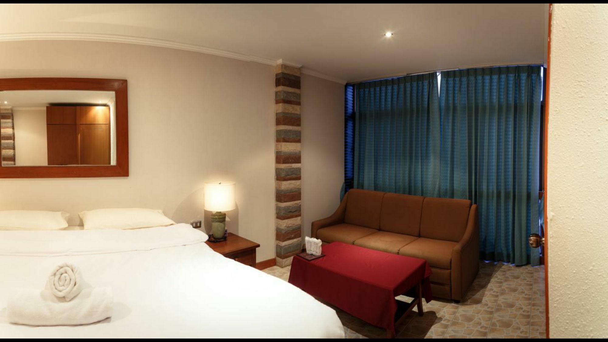 Avenue Beach Hotel Jomtien Beach Exterior foto